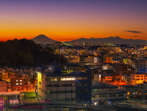 山谷（稲荷坂）からの富士山夕景