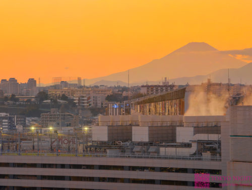 そごう横浜屋上広場からの富士山夕景