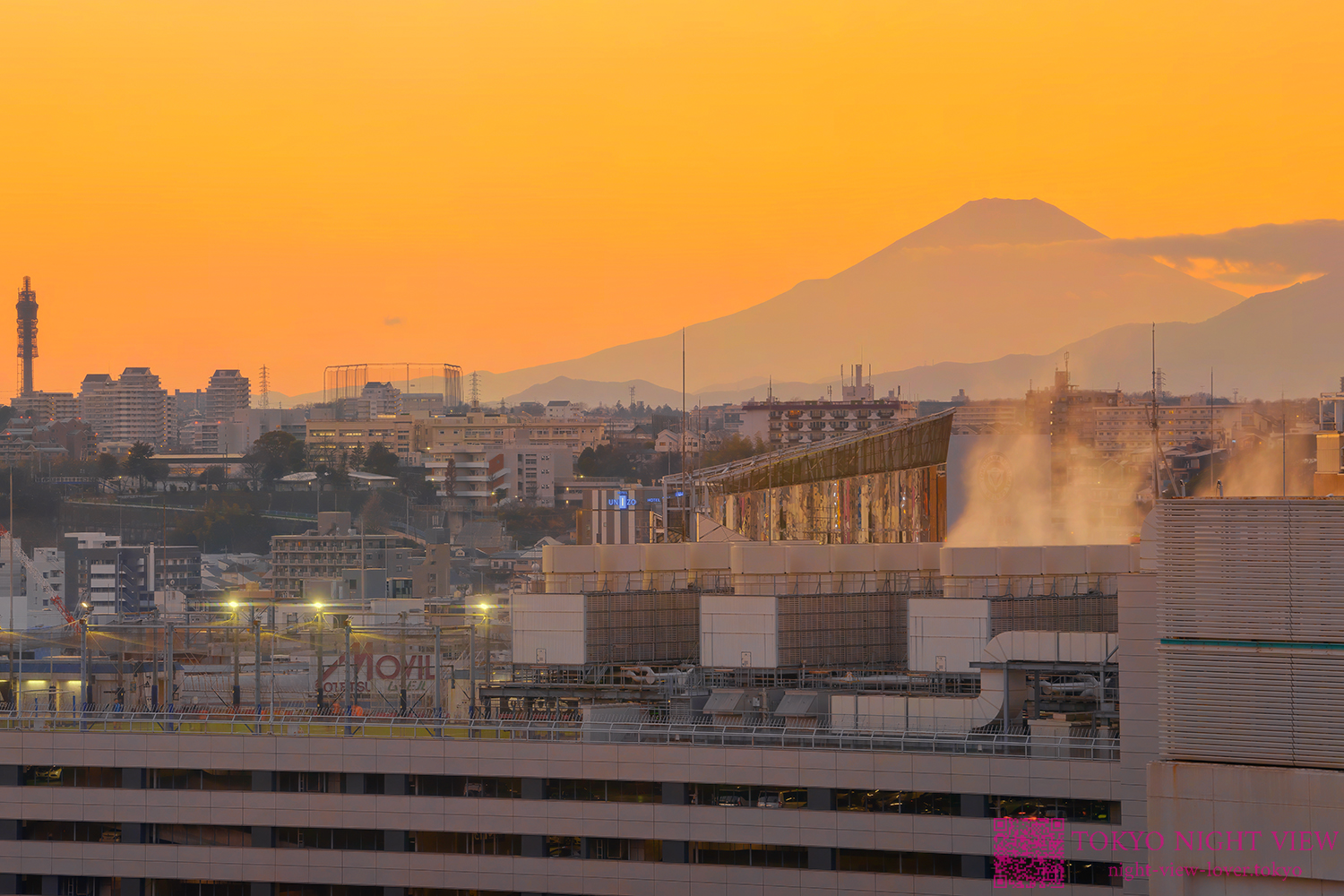 そごう横浜屋上広場からの富士山夕景