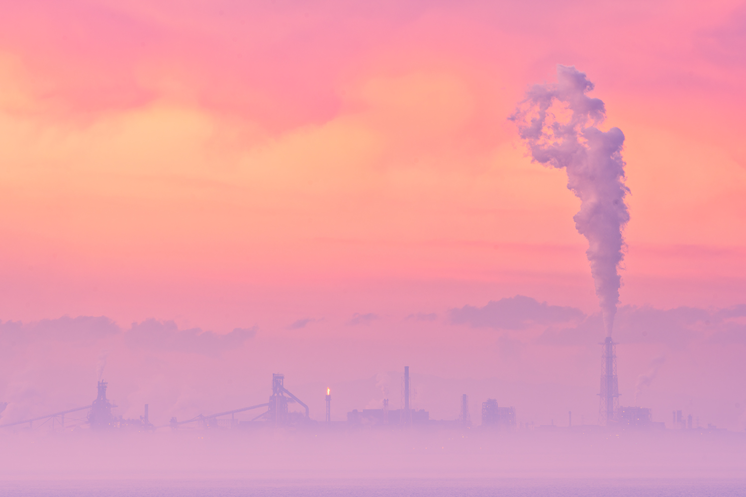 朝霧の京葉工業地帯