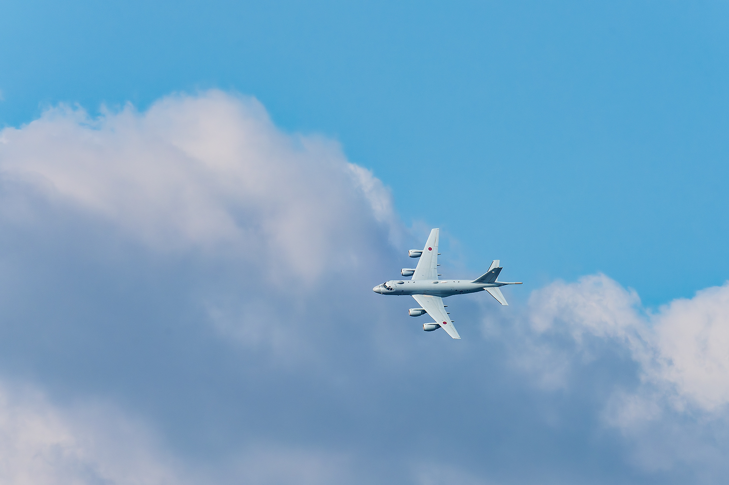 鎌ヶ谷市役所から下総基地の訓練飛行を撮る
shimousa-base-jmsdf